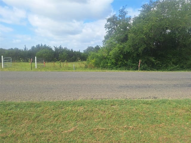 1483 County Road 281 Rd