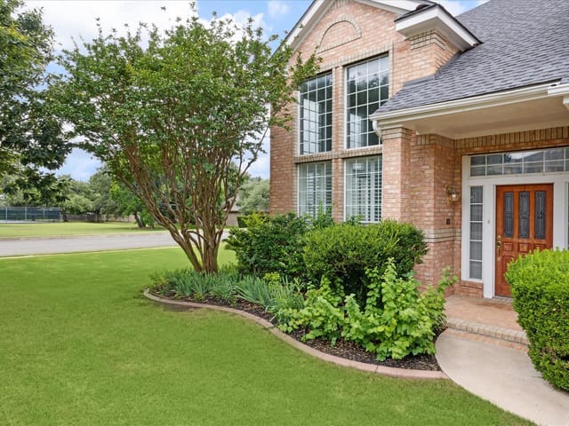 14900 Thatcher Dr