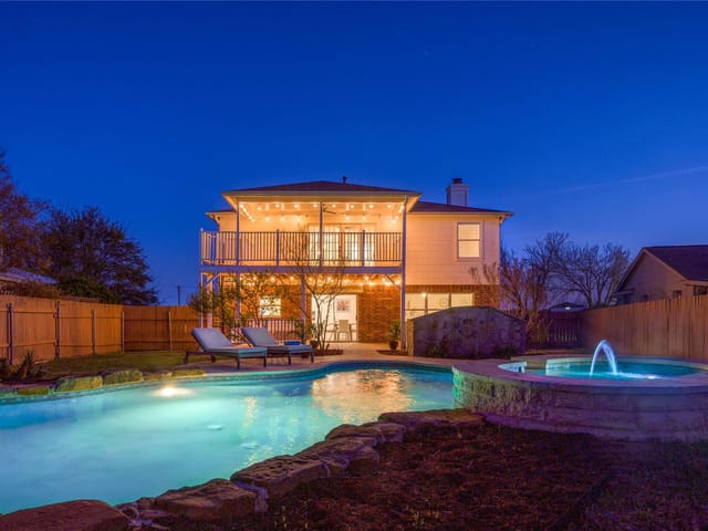 14912 Lantern Dr