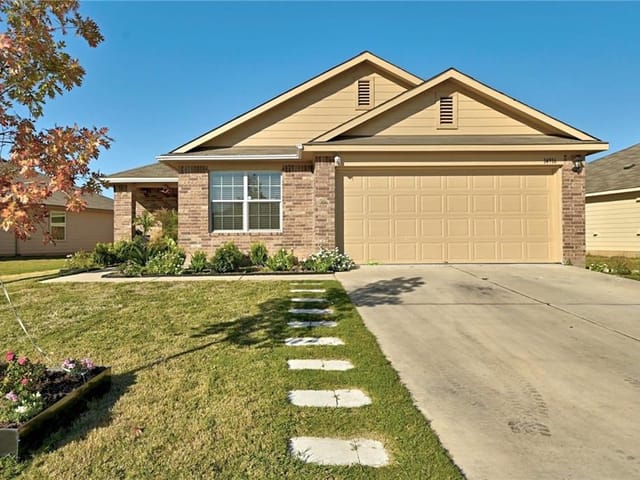 14916 Custis Ln