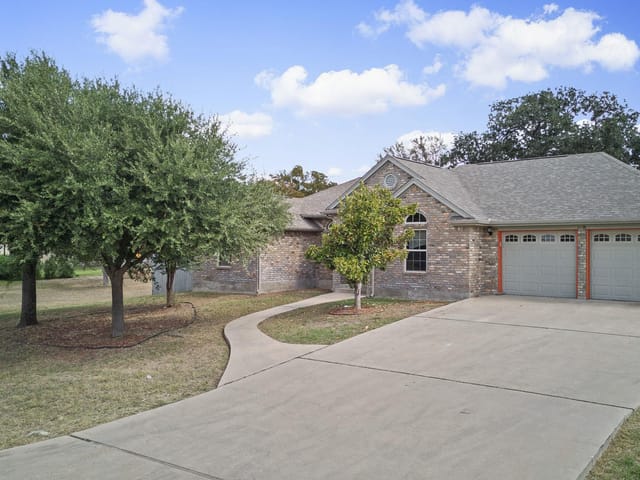 150 Chesterfield DR