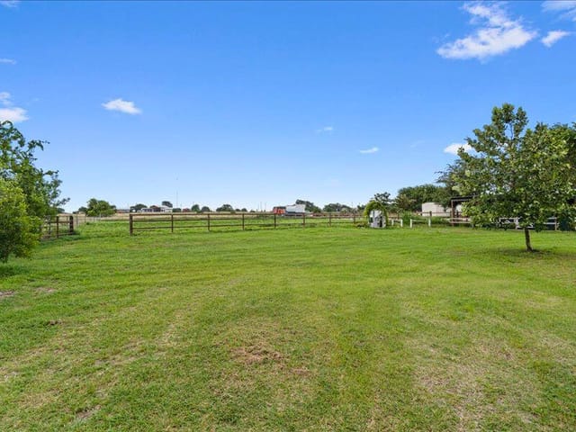 150 Evangeline LN