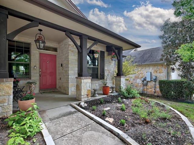 150 Saint Richie Ln