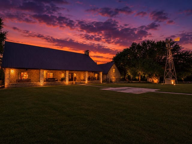 150 Shady LN