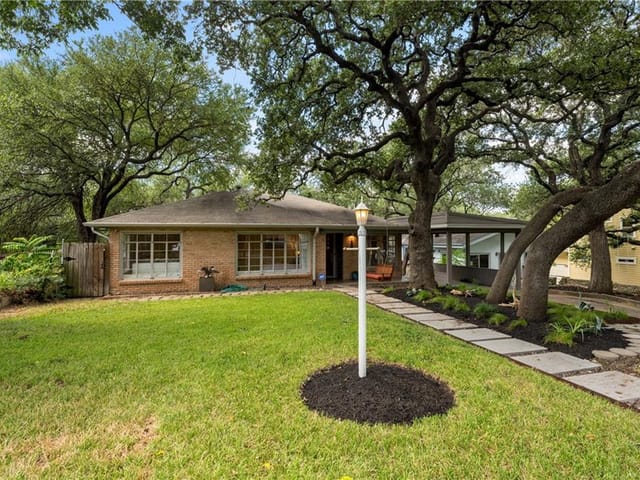 1500 Alta Vista Ave