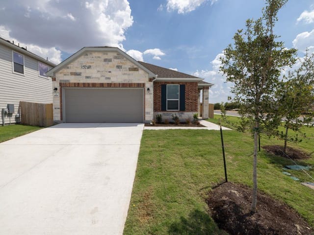 1500 Carriageway DR