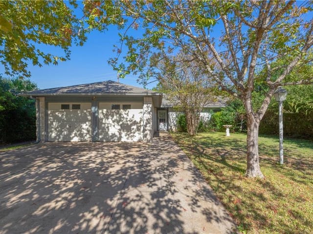 1500 Chippeway Ln