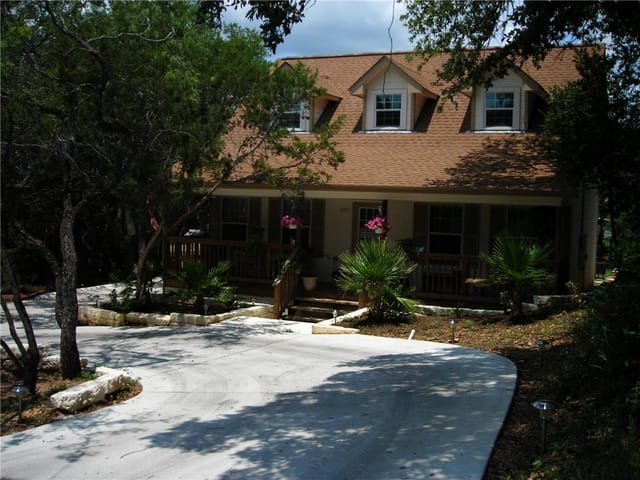 1500 E Lakeland Dr