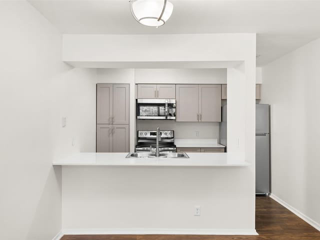 1500 Northwest BLVD Unit #413