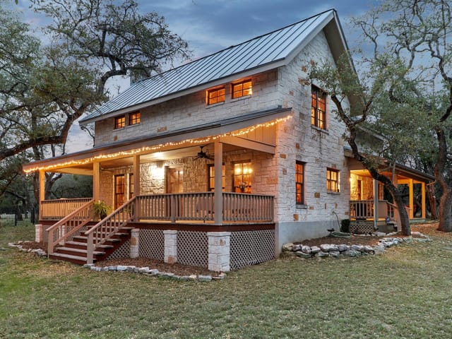 1500 Rebecca Creek Rd