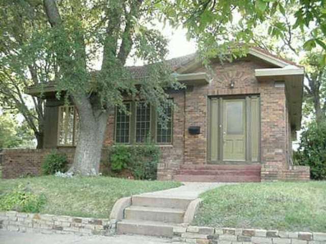 1500 Travis Heights Blvd