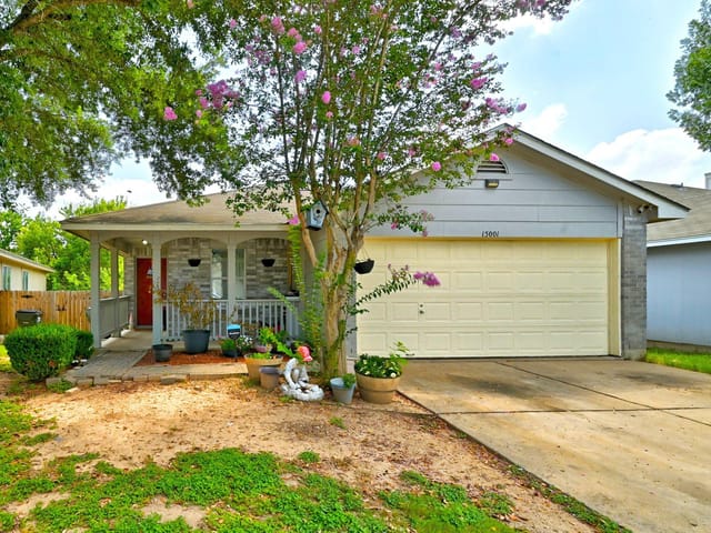 15001 Arizona Oak LN