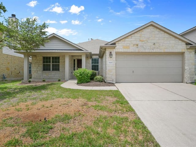 15005 Fernhill Dr
