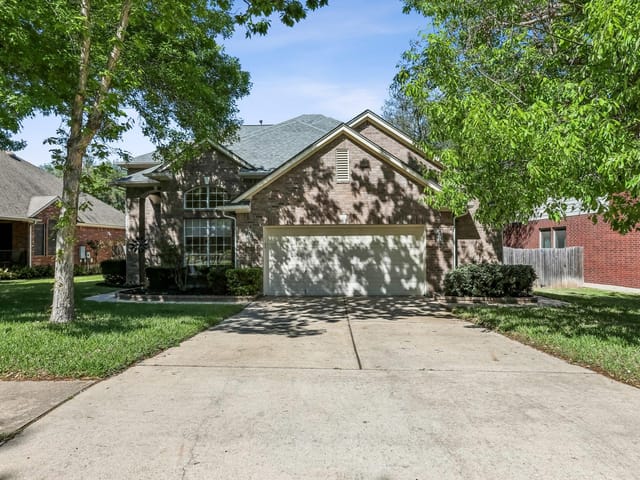15008 Thatcher DR