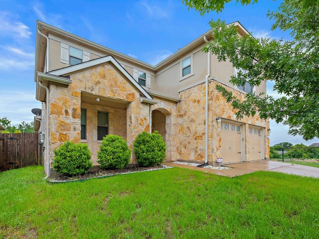 1501 Arial DR