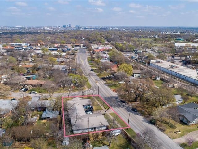 1501 Barbara St