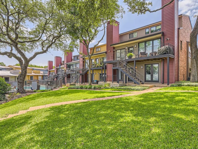 1501 Barton Springs Rd Unit #110