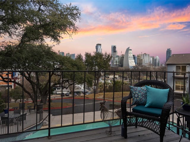 1501 Barton Springs Rd Unit #216