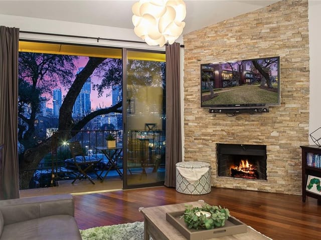 1501 Barton Springs RD Unit #225