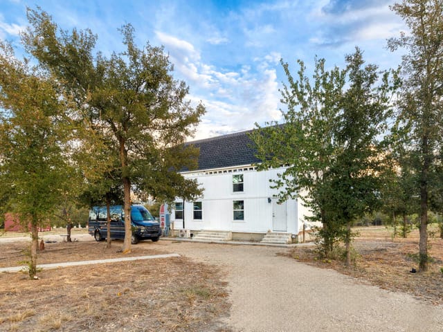 1501  Boggy Creek Rd