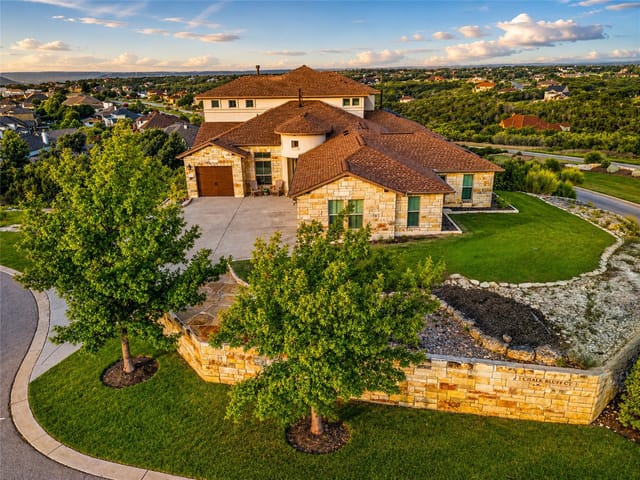 1501 Chalk Bluff CT