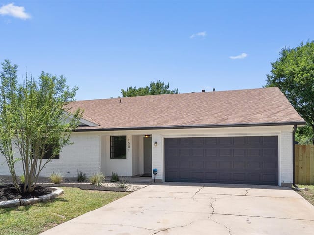 1501 Cricket Hollow Dr