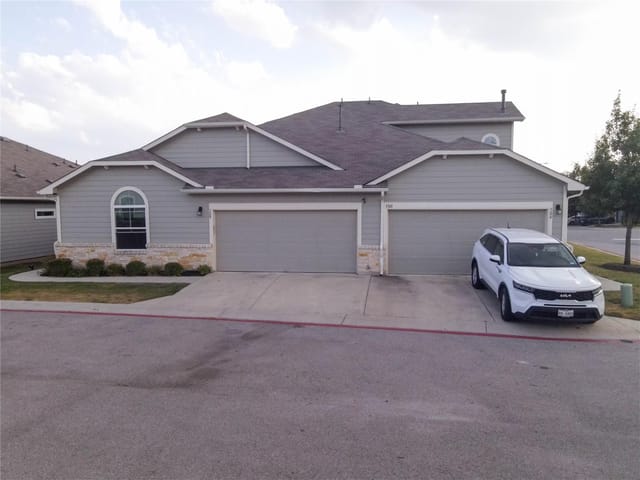 1501 Gropius Ln Unit #30B