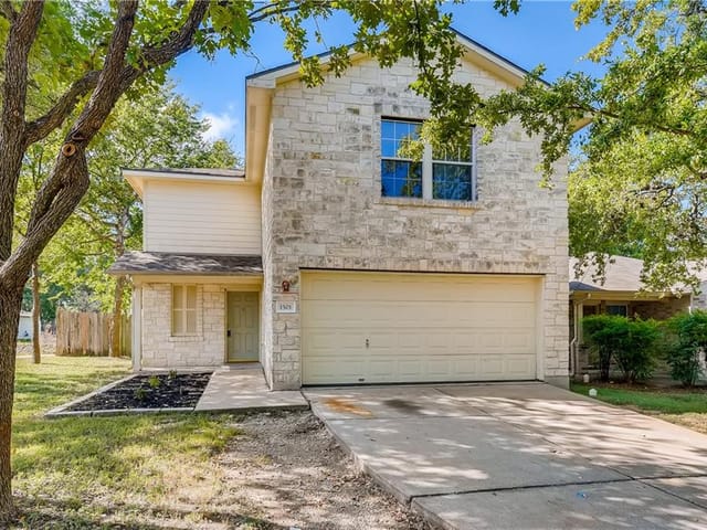 1501 Strickland Dr