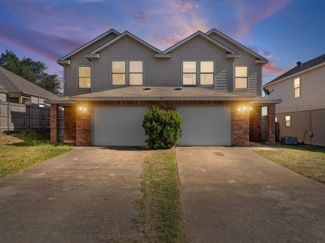 1503 Claremont CIR