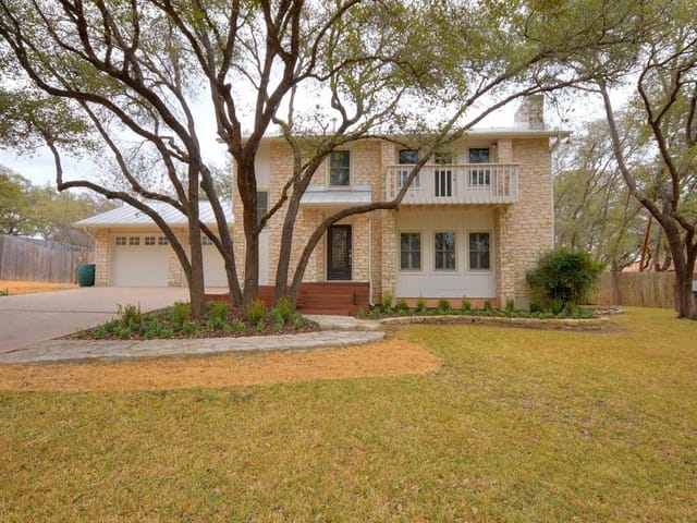 1503 FALCON LEDGE DR