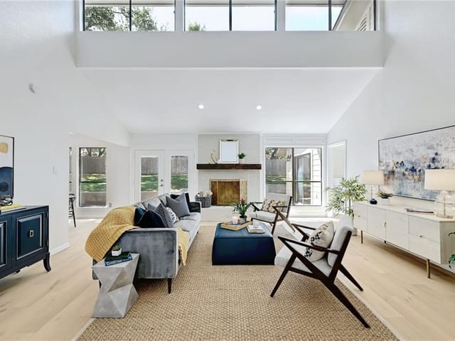 1503 Silverado Cir