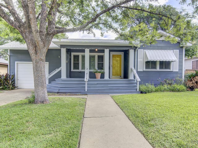 1504 Brentwood ST