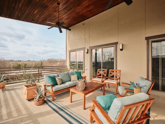 1504 Collier ST Unit #4