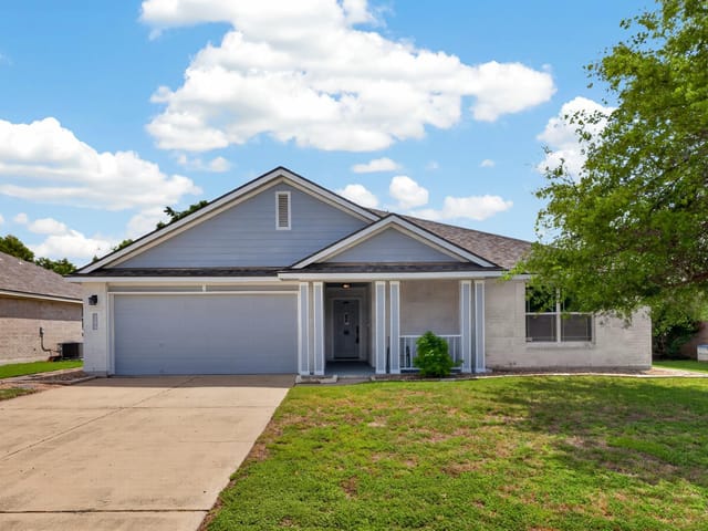 1504 Cora Marie DR