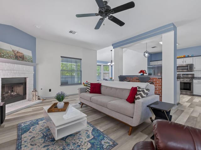 1504 Cora Marie DR