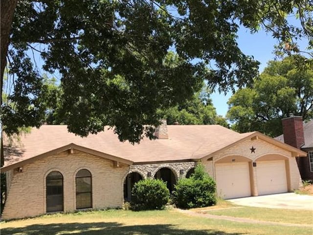1504 Gatlinburg DR