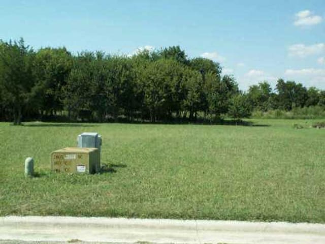 1505 Century Oaks