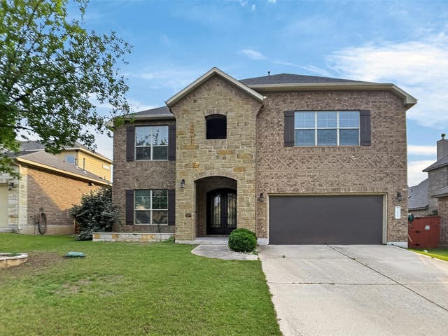 1505 Long Shadow Ln