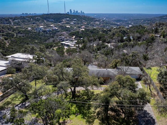 1505 Ridgecrest Dr