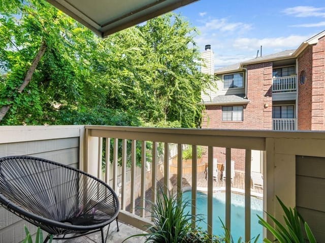1506 Forest TRL Unit #104