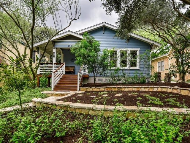 1506 Travis Heights Blvd