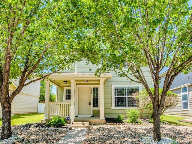 1507 Davis Mountain LOOP