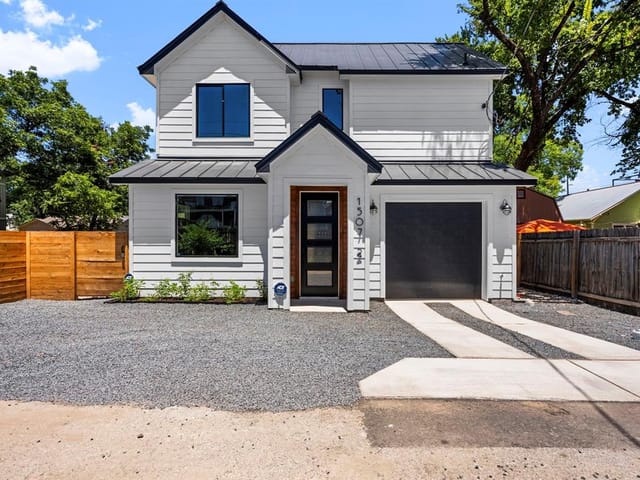 1507 E 2nd St Unit #2