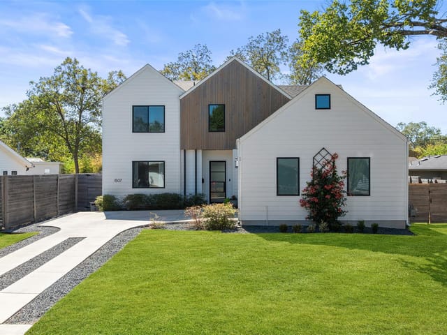 1507 Villanova DR