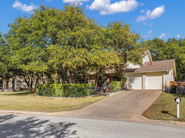 1508 Ben Crenshaw WAY