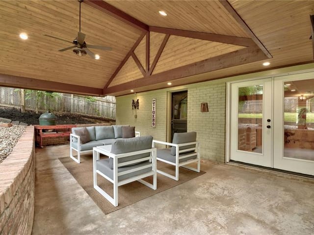 1508 Betty Jo DR