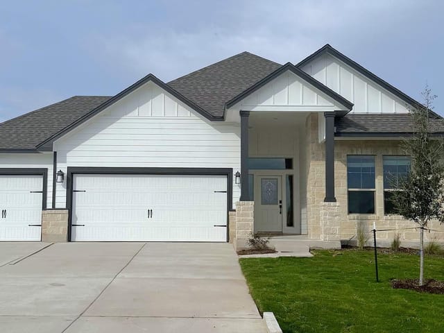 15084 Planeview Dr