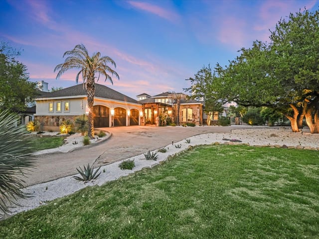 15086 Barrie Dr