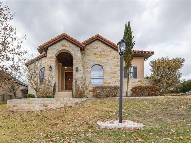 15091 Barrie Dr