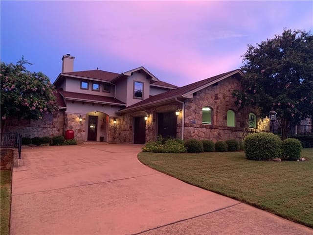 15097 Joseph Dr
